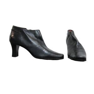 Liz Claiborne Black Dora Ankle Booties Sz 10M